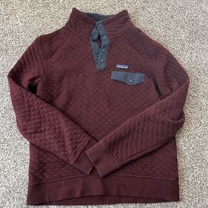 Patagonia women’s red 1/4 button sweater - size M